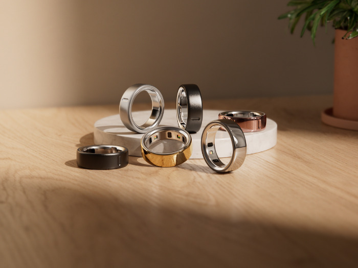 Oura Ring 4, anello smart in titanio